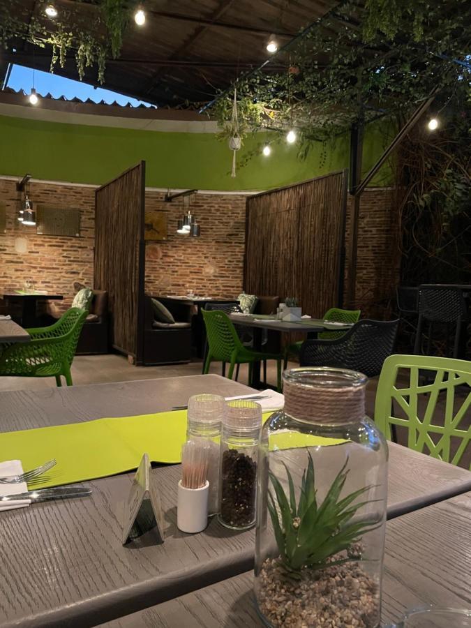 Planet Hotel Hollybum Lubumbashi 外观 照片