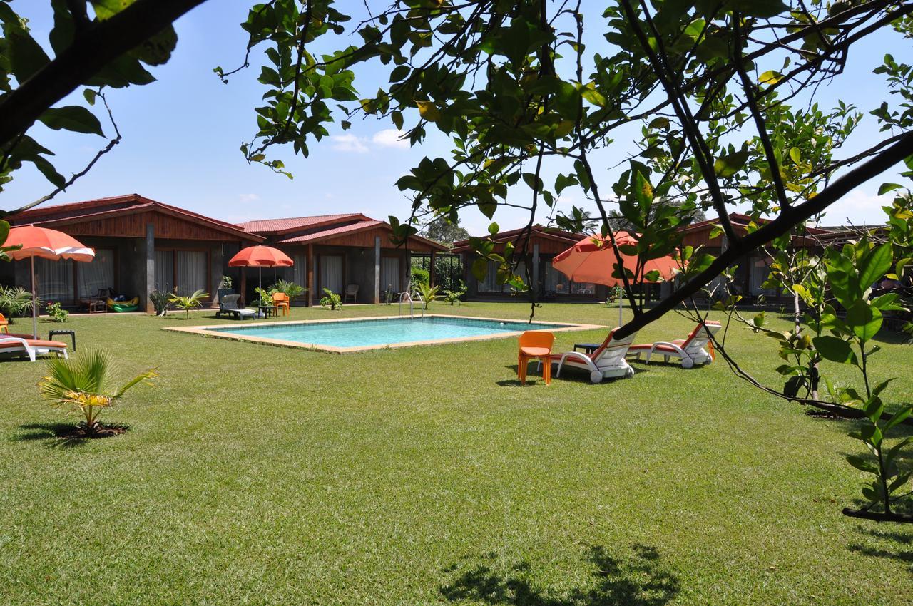 Planet Hotel Hollybum Lubumbashi 外观 照片